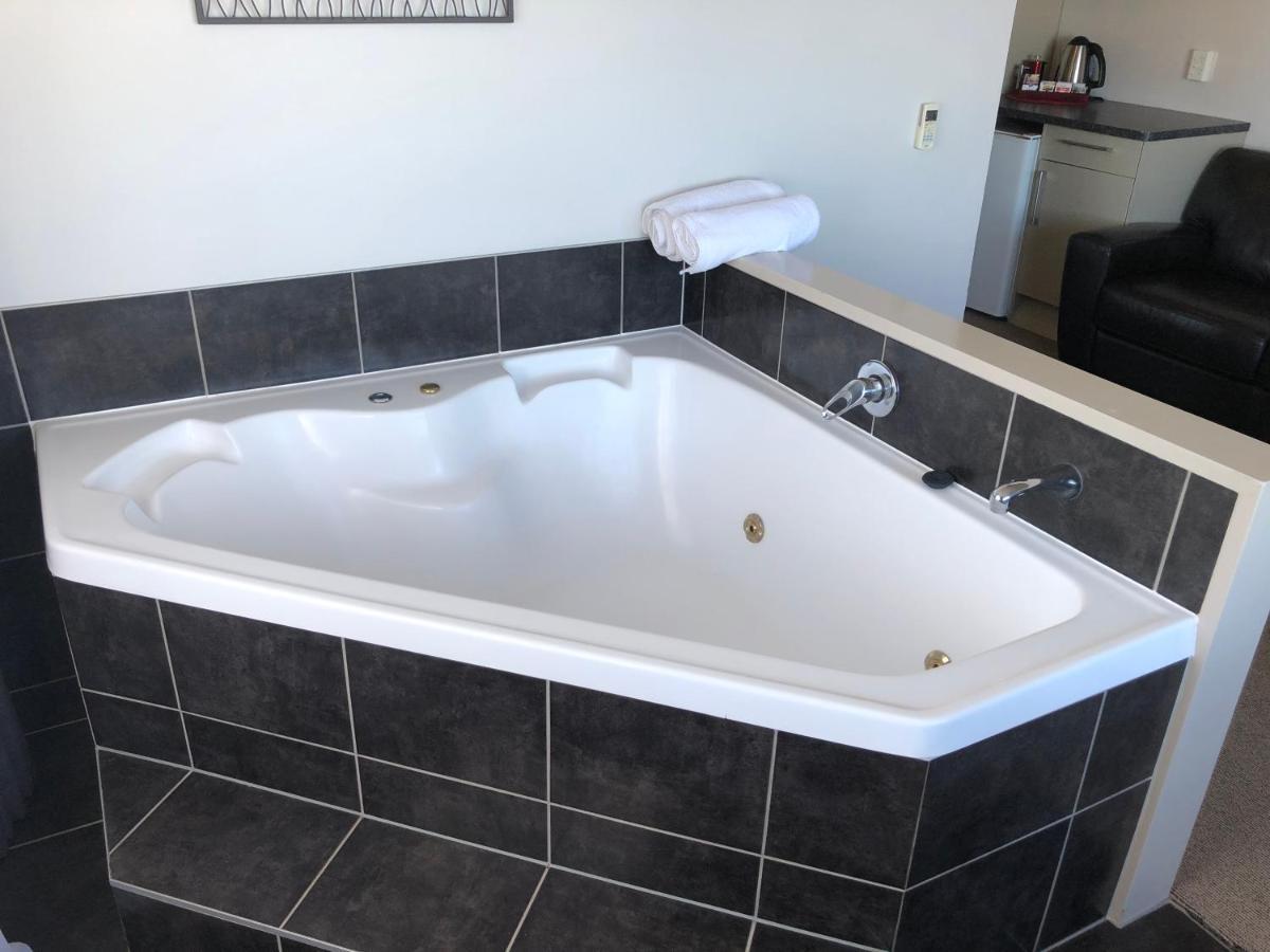 Absolute Lake View Motel Taupo Eksteriør bilde