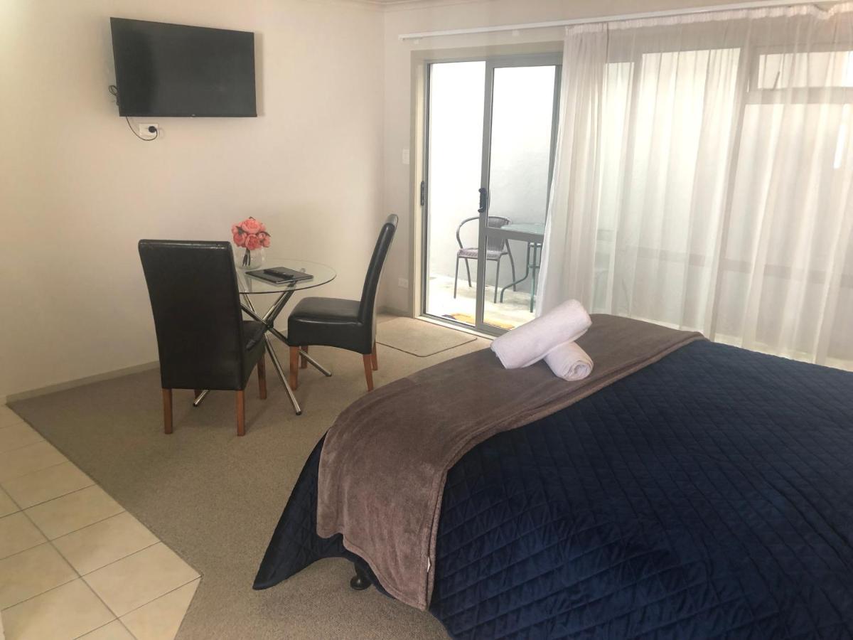 Absolute Lake View Motel Taupo Eksteriør bilde
