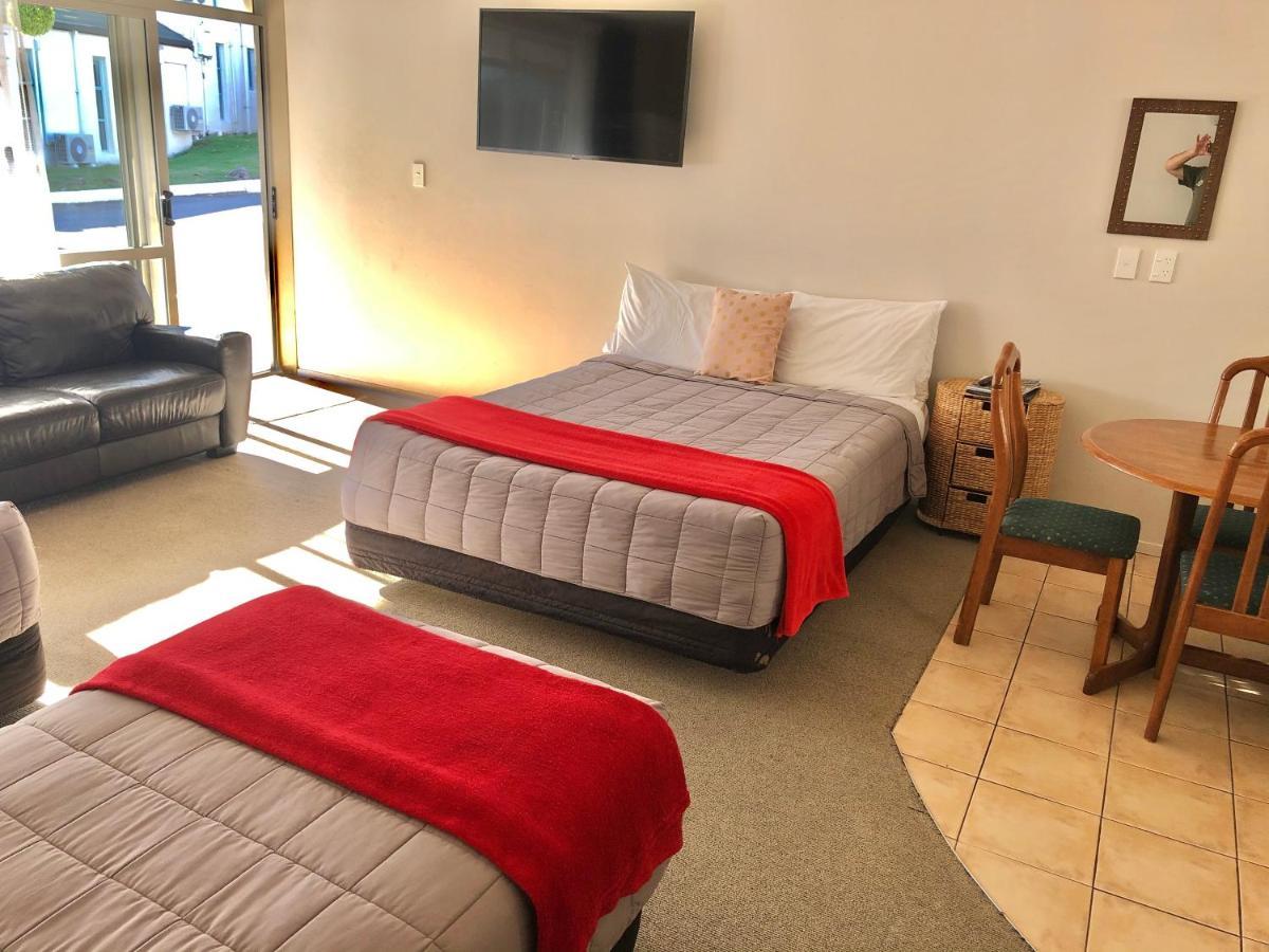 Absolute Lake View Motel Taupo Eksteriør bilde